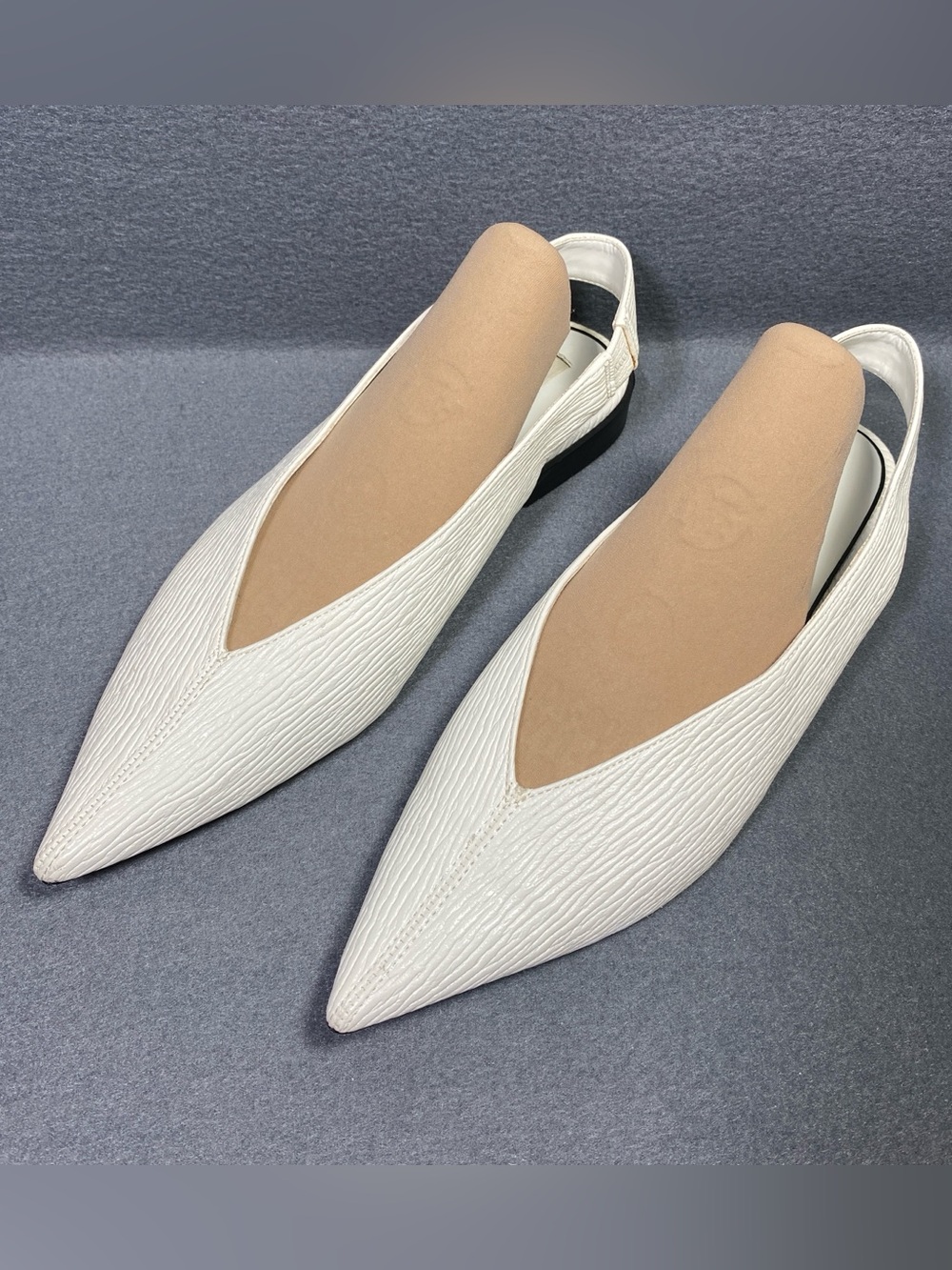 ZARA Elegant Flats Pointed Toe SlingBack White Textured Faux Leather Women Sz 40